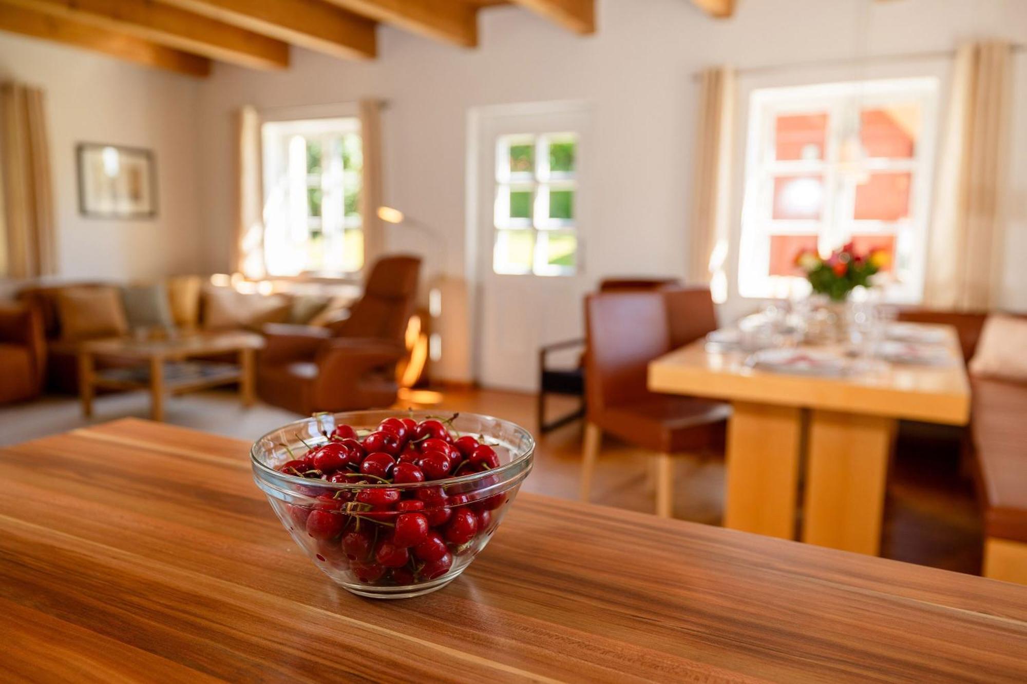 Ferienhaus Preetz 1A - Idylle Unter Reet Burtevitz エクステリア 写真