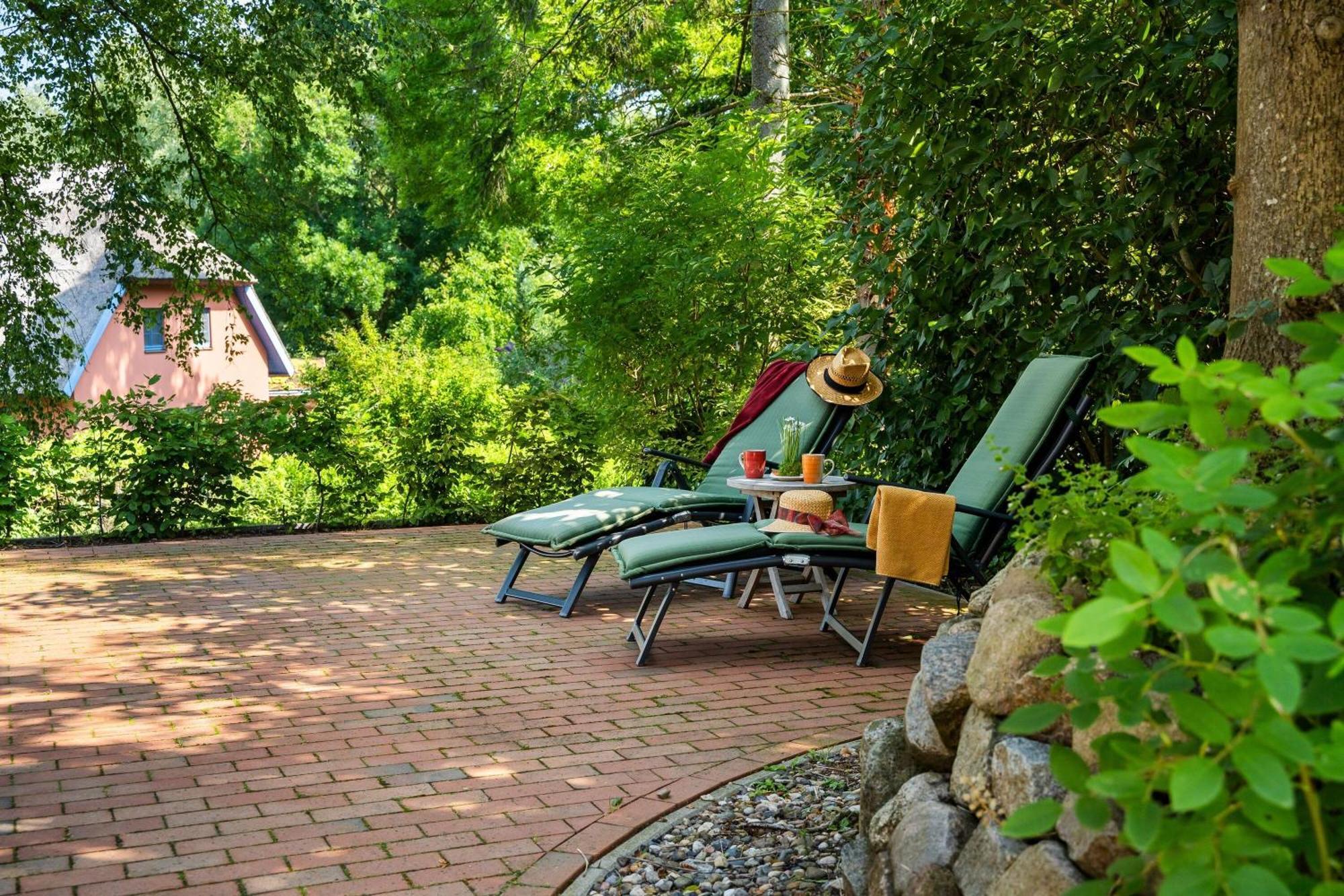 Ferienhaus Preetz 1A - Idylle Unter Reet Burtevitz エクステリア 写真