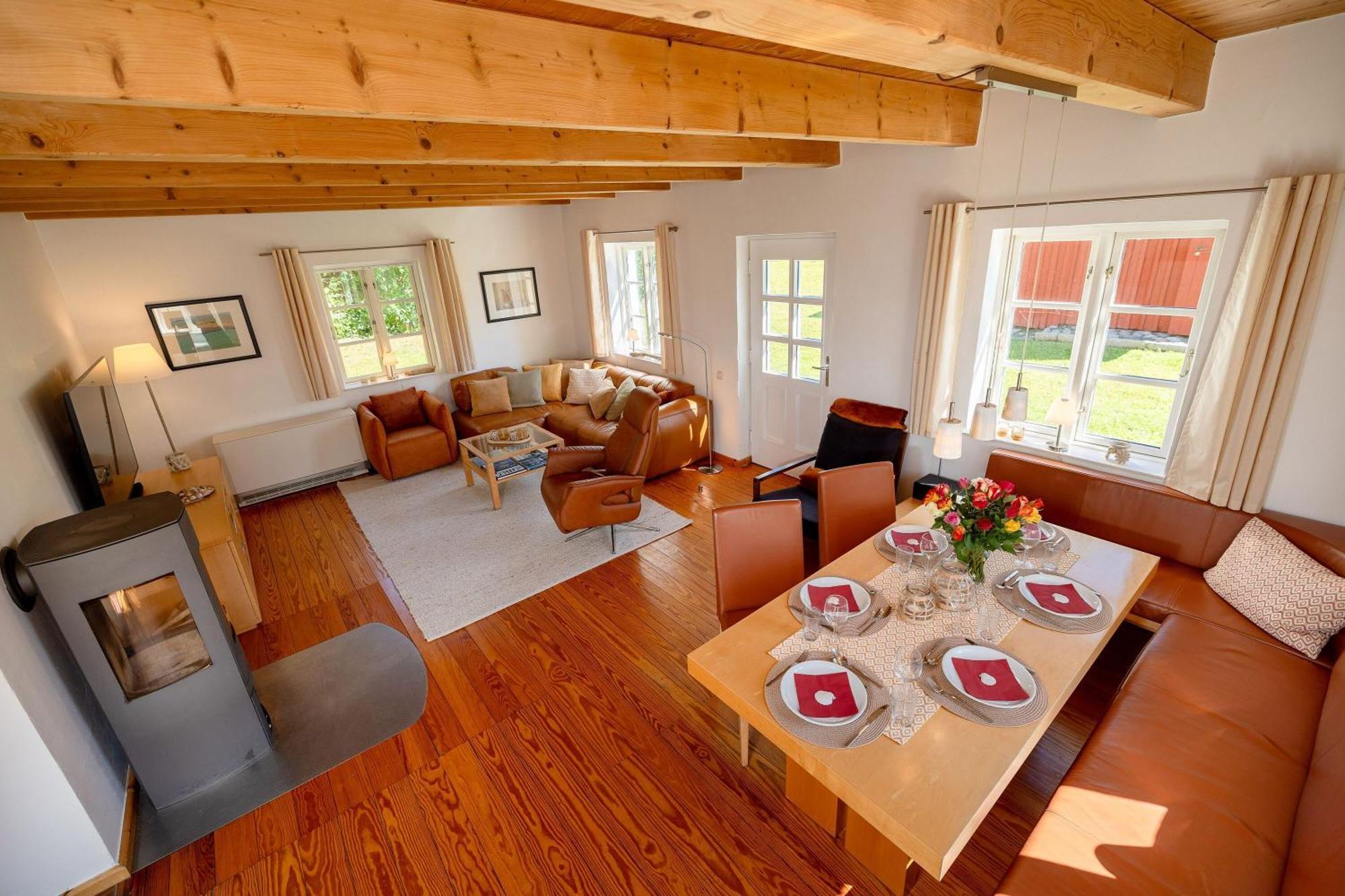 Ferienhaus Preetz 1A - Idylle Unter Reet Burtevitz エクステリア 写真